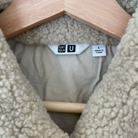 Uniqlo Shearling Jacket - Picture 4 of 6